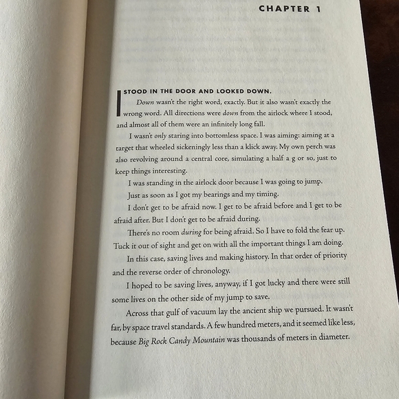 Machine: A White Space Novel, By Elizabeth Bear, Hardcover, Pre-owned - Picture 7 of 7